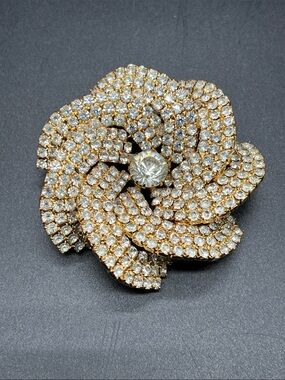 Vintage Large Rhinestone Flower Brooch 2.5” Gold Tone Crystal Pave Floral Pin